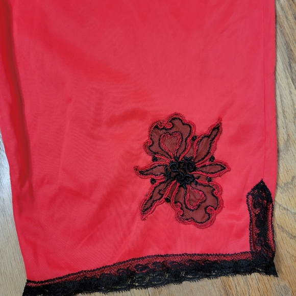 Vintage Red With Black Trim Bloomers Pantaloons Knickers Undies Size 6 - Picture 2 of 8